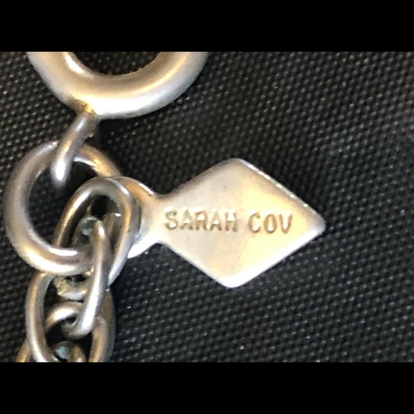 Locket Victorian portrait cameo filigree necklace - Picture 4 of 9